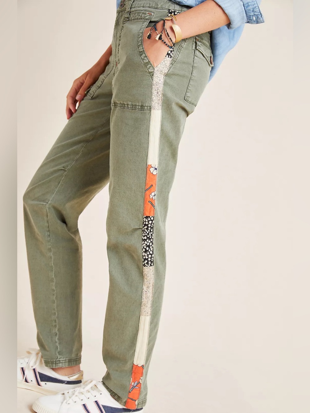 Anthropologie Women’s Wanderer Side-Striped Cargo Pants. Size 28.